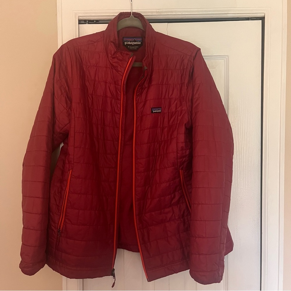 Patagonia Women’s Nanopuff Jacket Size XL
